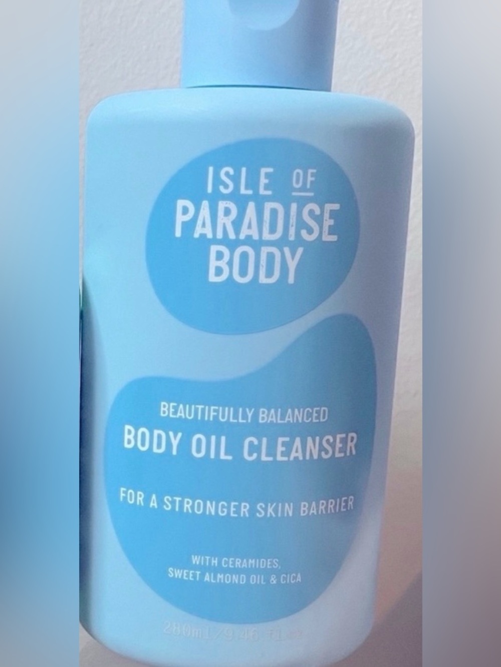 Isle of Paradise Body Oil Cleanser - full size